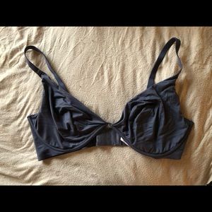 Victoria Secret Unlined Plunge Wire Bra 38DD